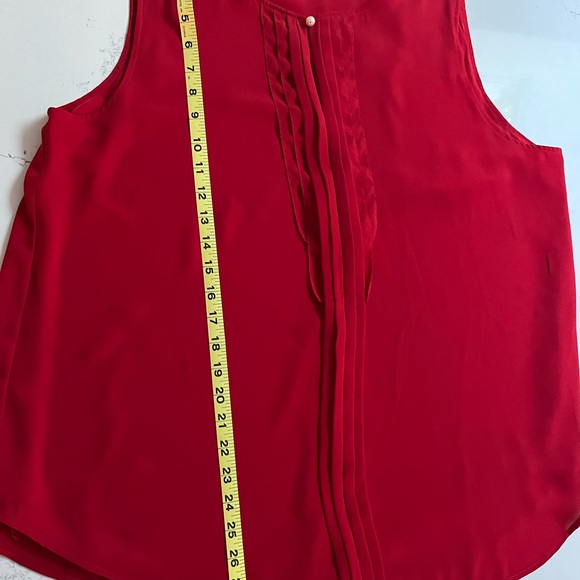 Ann Taylor sleeveless blouse - Picture 5 of 7